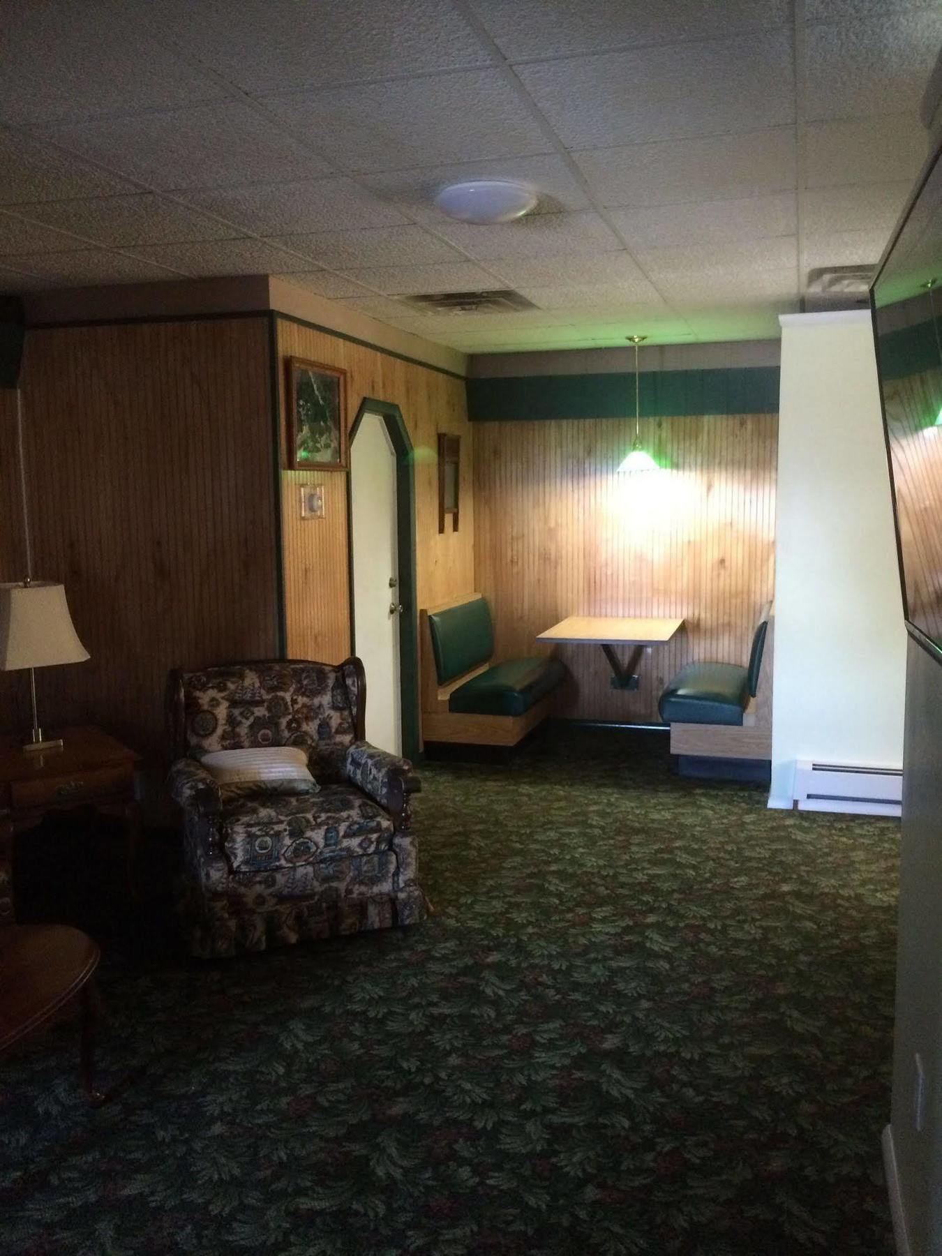 Evergreen Motel Осуиго Экстерьер фото
