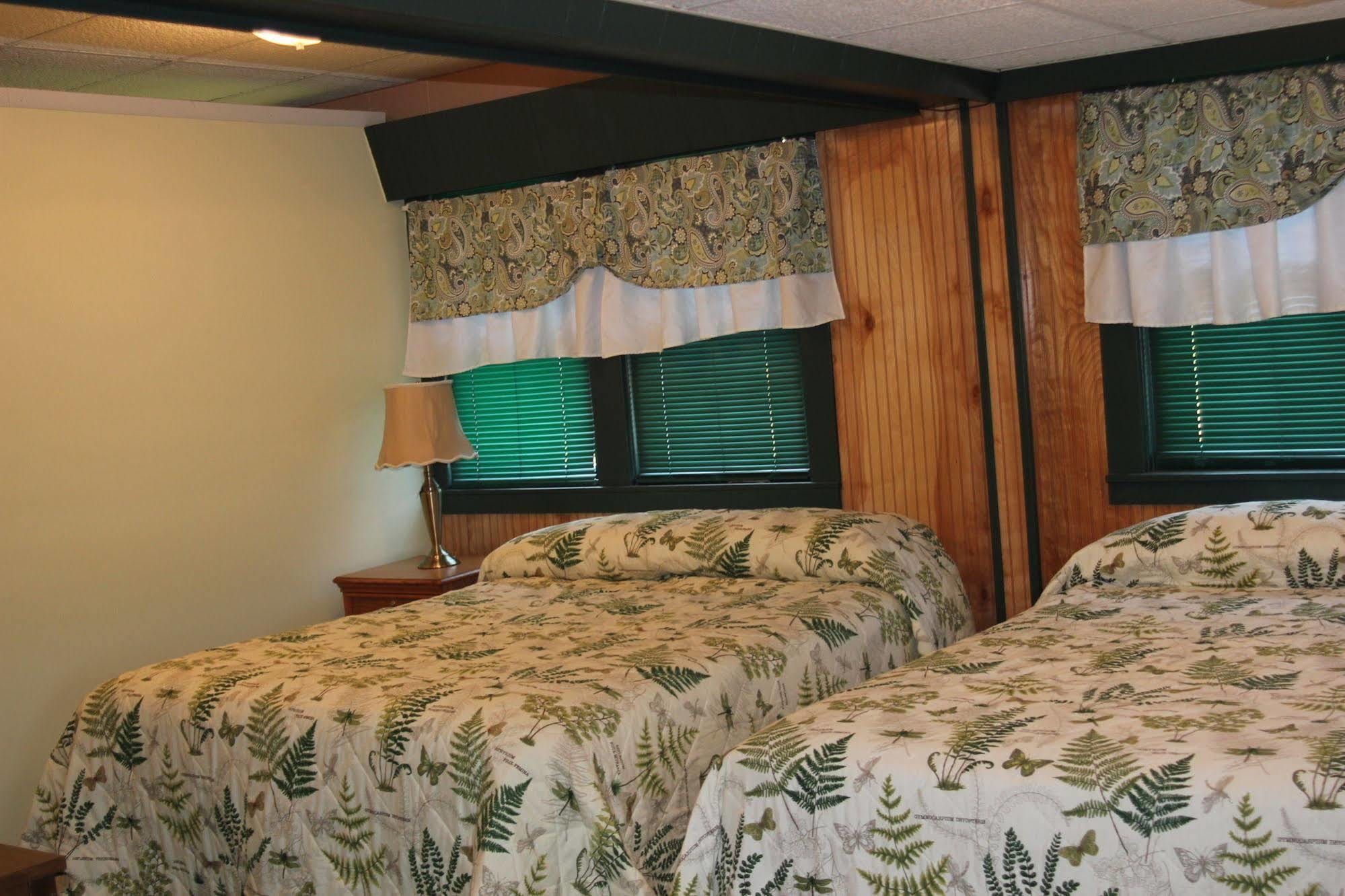 Evergreen Motel Осуиго Экстерьер фото
