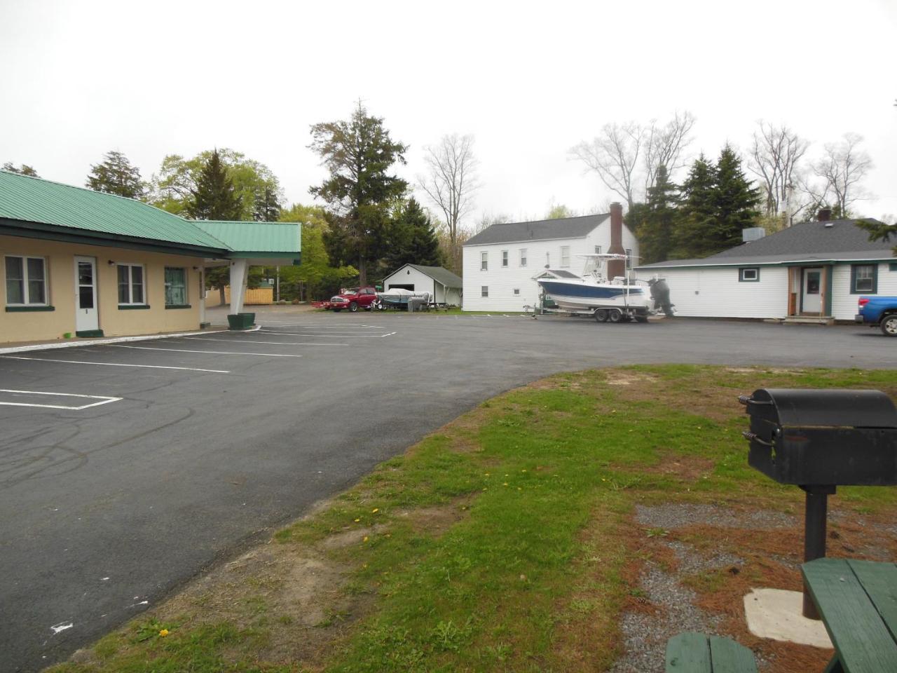 Evergreen Motel Осуиго Экстерьер фото